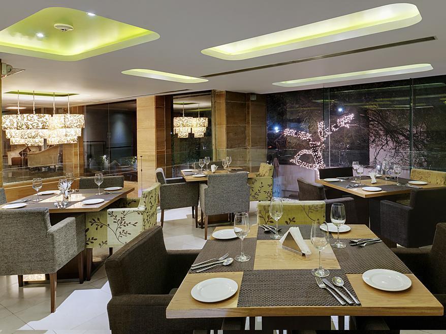 Quality Inn Gurgaon Extérieur photo