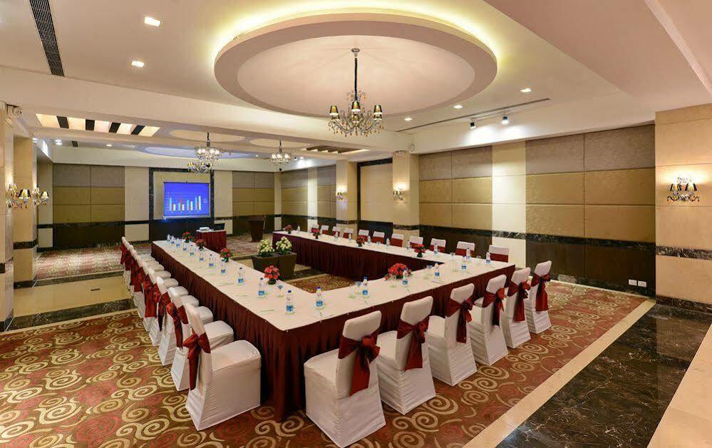 Quality Inn Gurgaon Extérieur photo